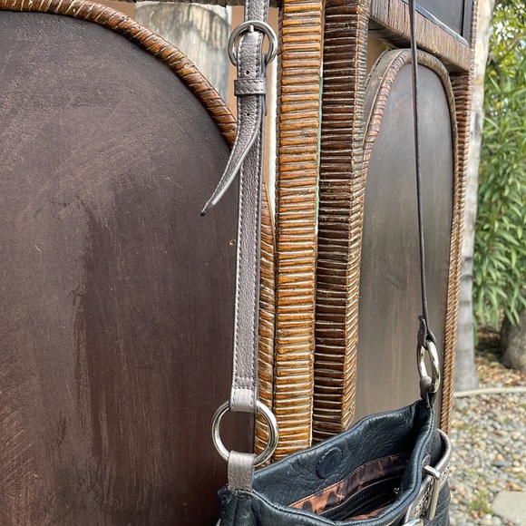 B. Makowsky Metallic Buckle Crossbody Purse - Picture 9 of 13